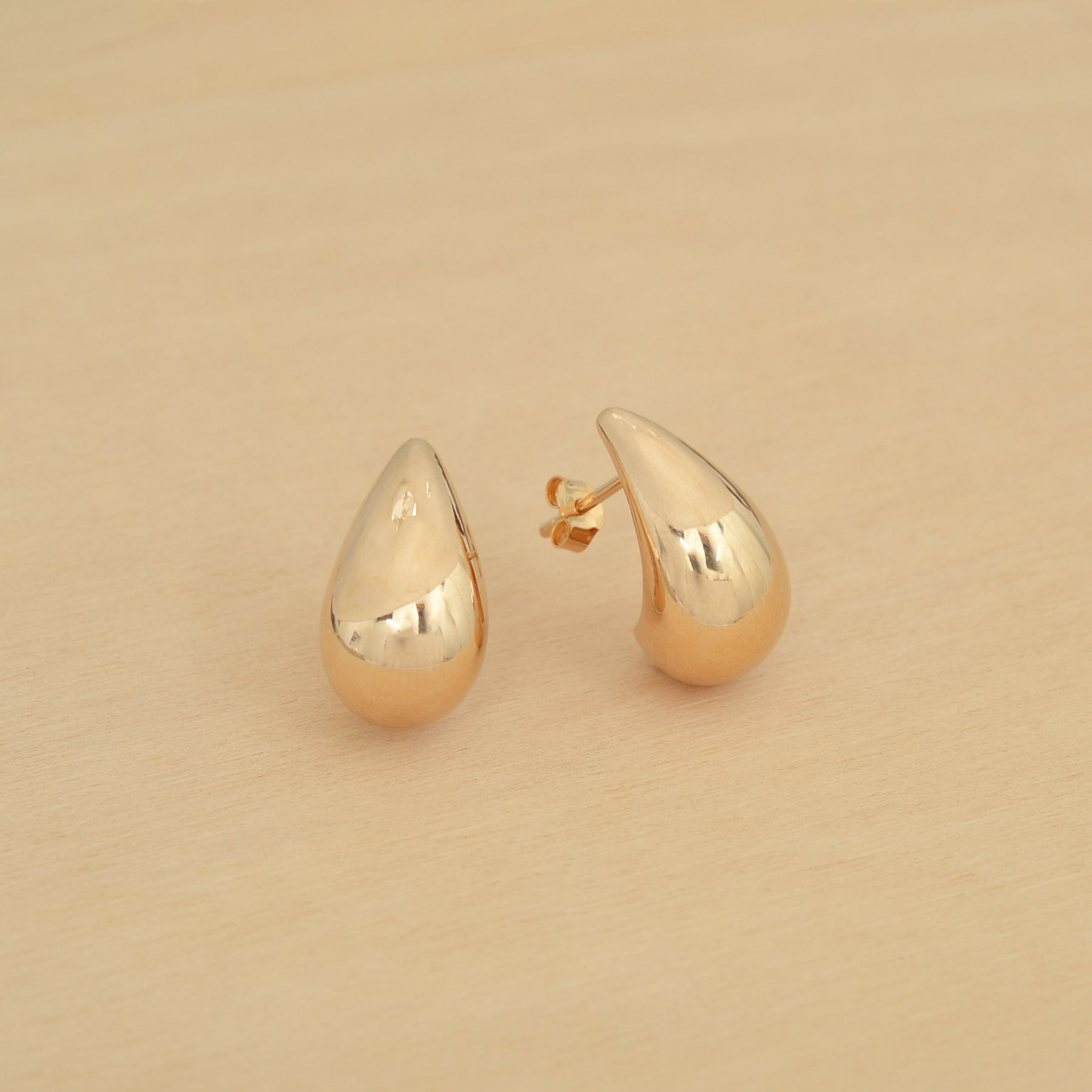 Boucles d'oreille GOUTTE (petites) - plaqué or