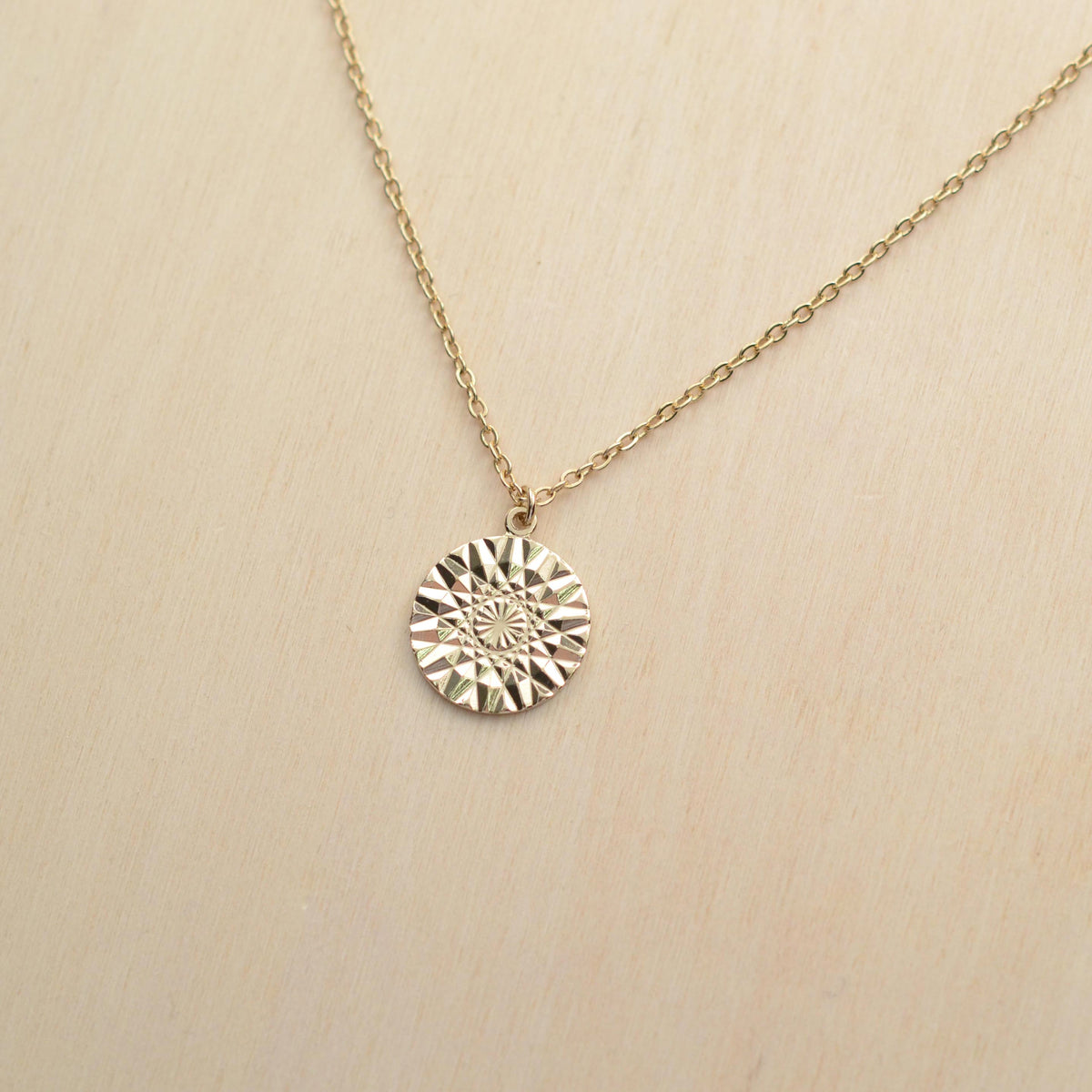 Collier HÉLIOS - plaqué à l'or fin 24 carats