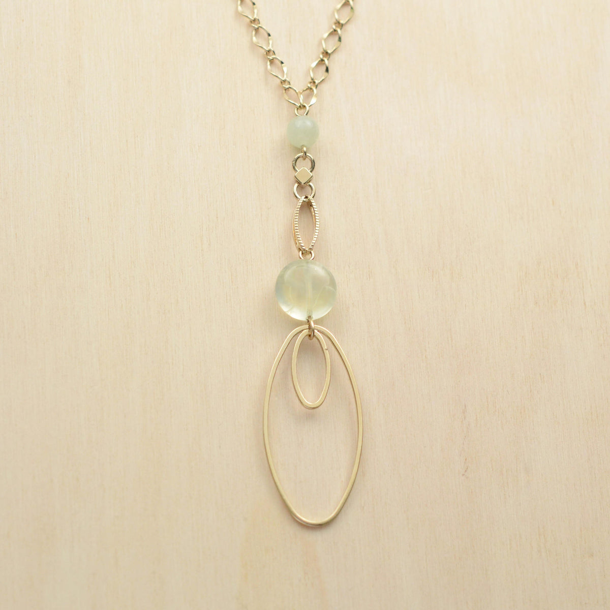 Sautoir NÉBULEUSE - plaqué à l'or fin 24 carats & morganite - Bijoux fantaisie femme | Votre boutique en ligne de bijoux fantaisie - yukablanc