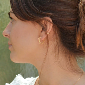 Boucles d'oreille COMÈTE créoles (petites) - plaqué or