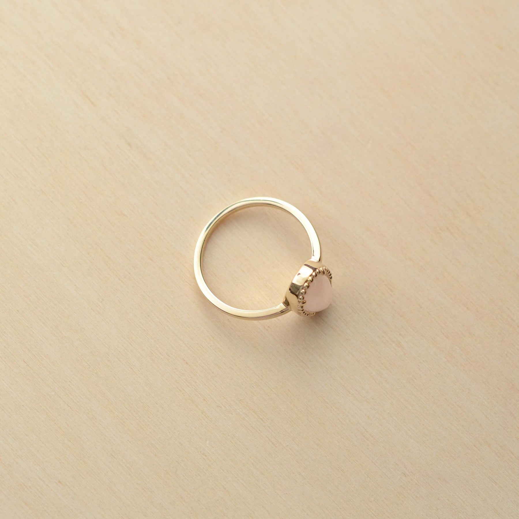 Bague PHÈDRE - plaqué or & quartz rose - Bijoux fantaisie femme | Votre boutique en ligne de bijoux fantaisie - yukablanc