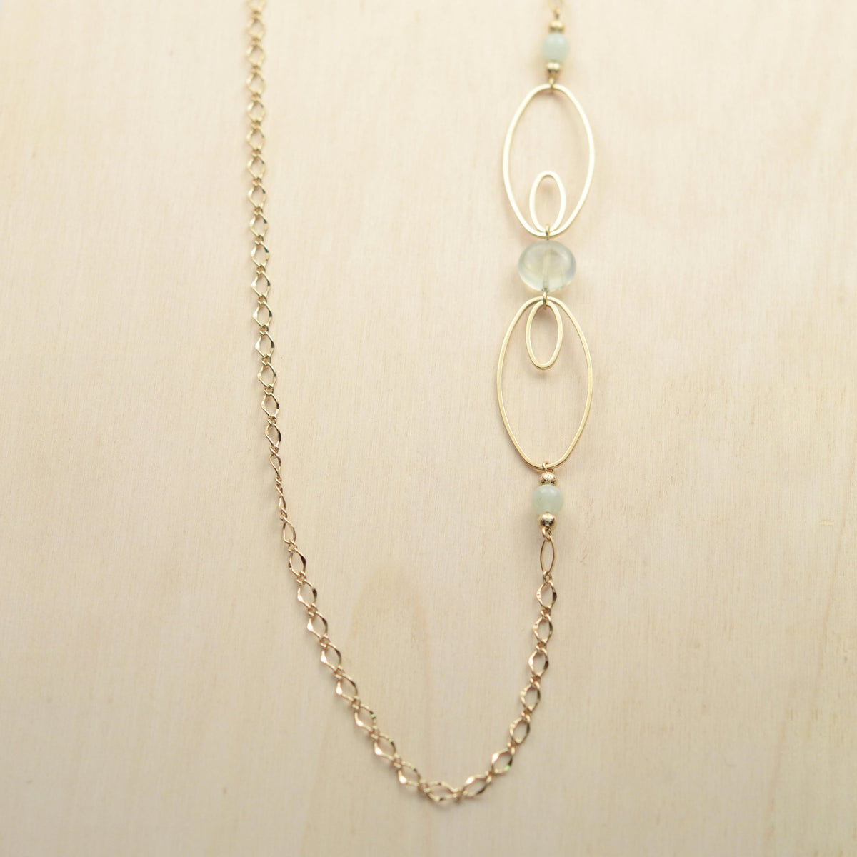 Sautoir NÉBULEUSE - plaqué à l'or fin 24 carats & morganite - Bijoux fantaisie femme | Votre boutique en ligne de bijoux fantaisie - yukablanc